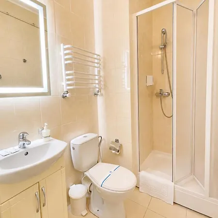 Hotel Leo 3*